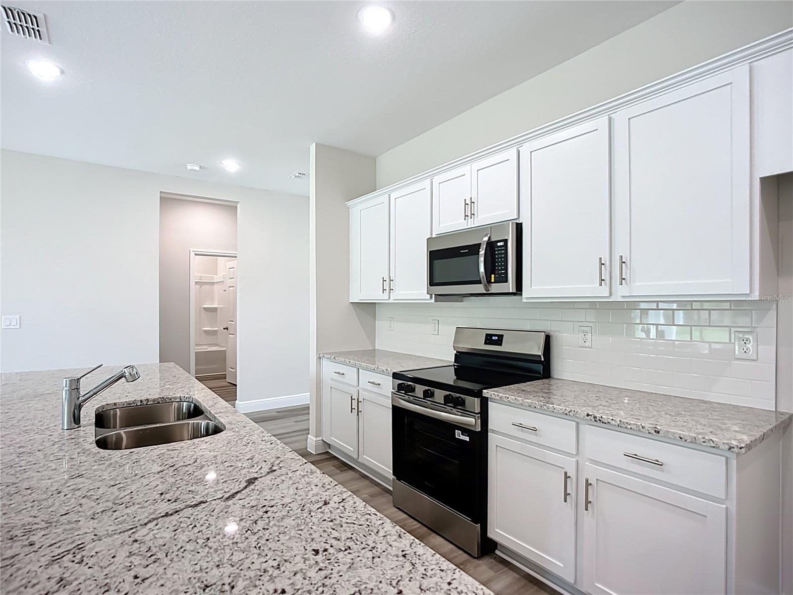 1547 - PORT CHARLOTTE SUB 16 - Residential