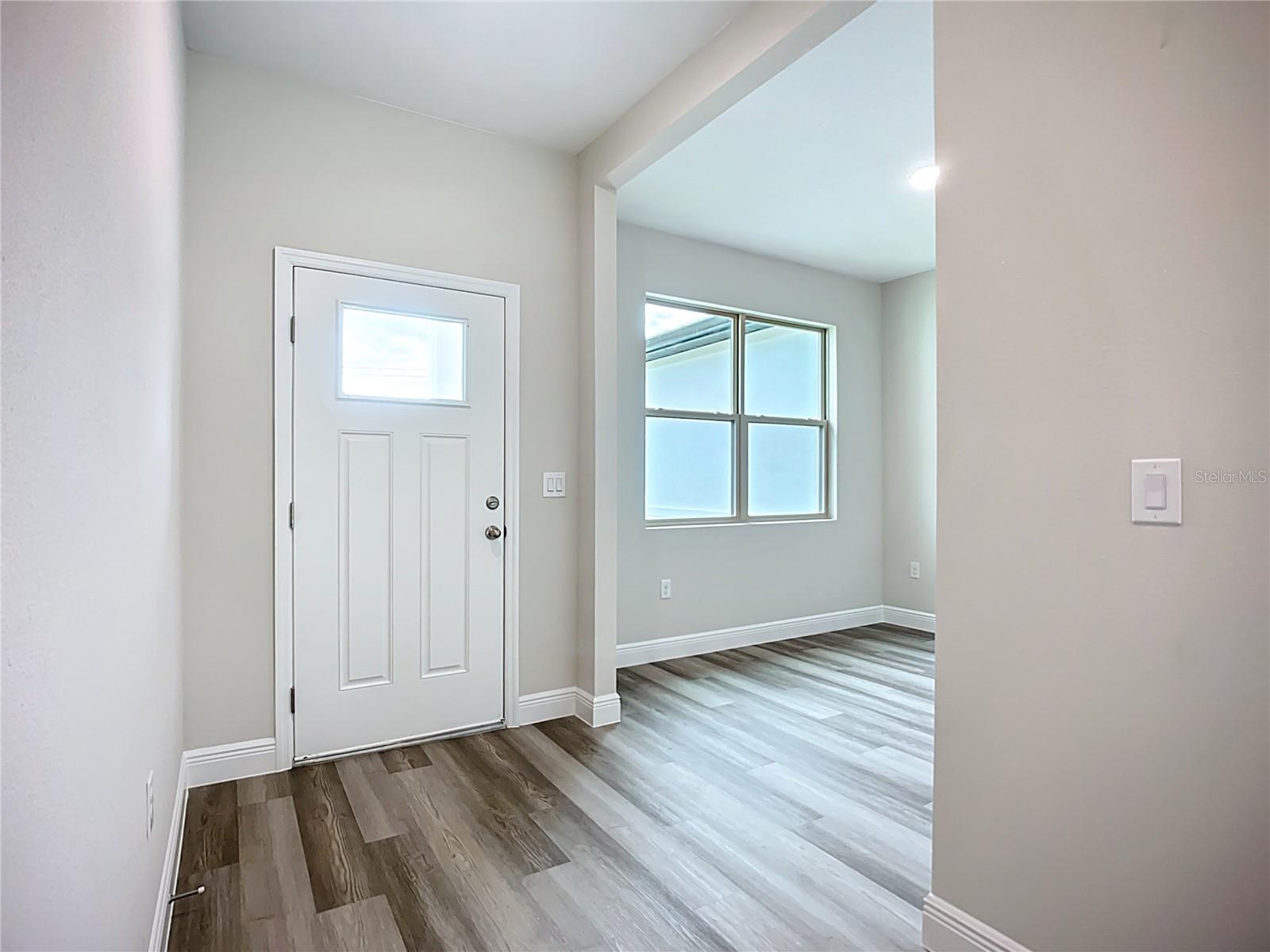 1547 - PORT CHARLOTTE SUB 16 - Residential