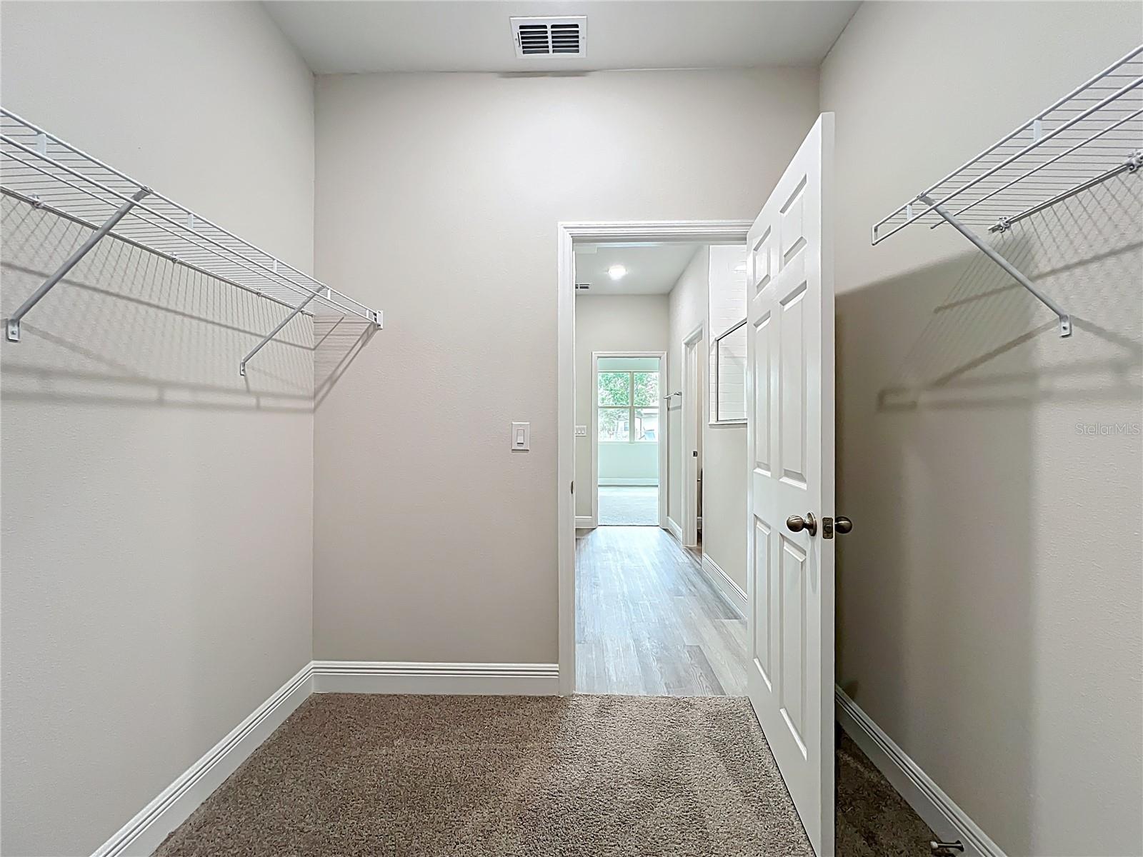 1547 - PORT CHARLOTTE SUB 16 - Residential