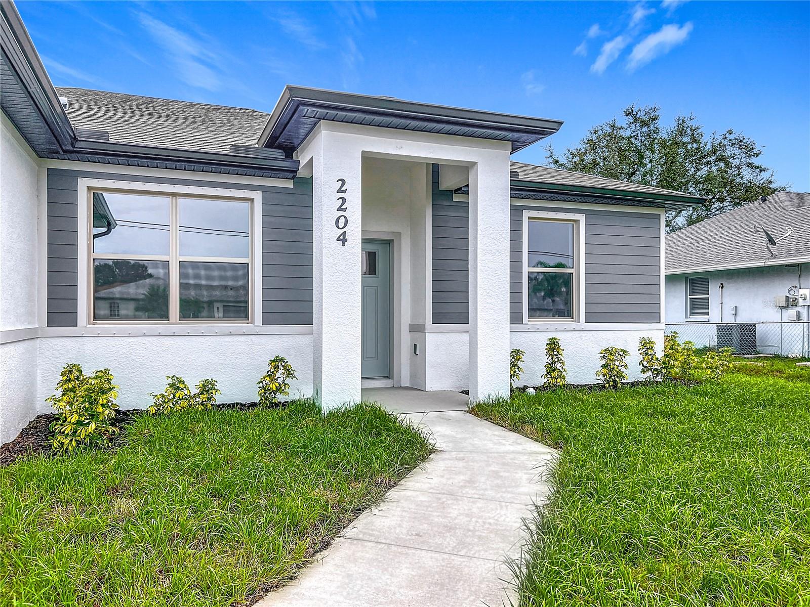 1547 - PORT CHARLOTTE SUB 16 - Residential