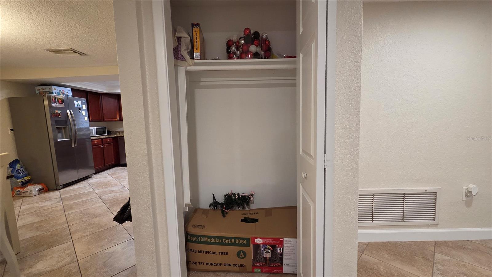 REGENCY PARK - Residential Lease