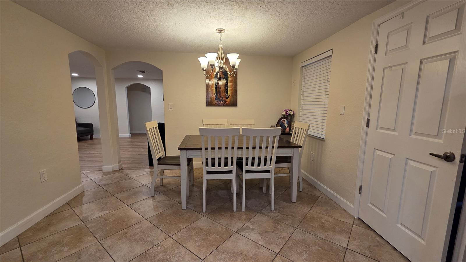 REGENCY PARK - Residential Lease