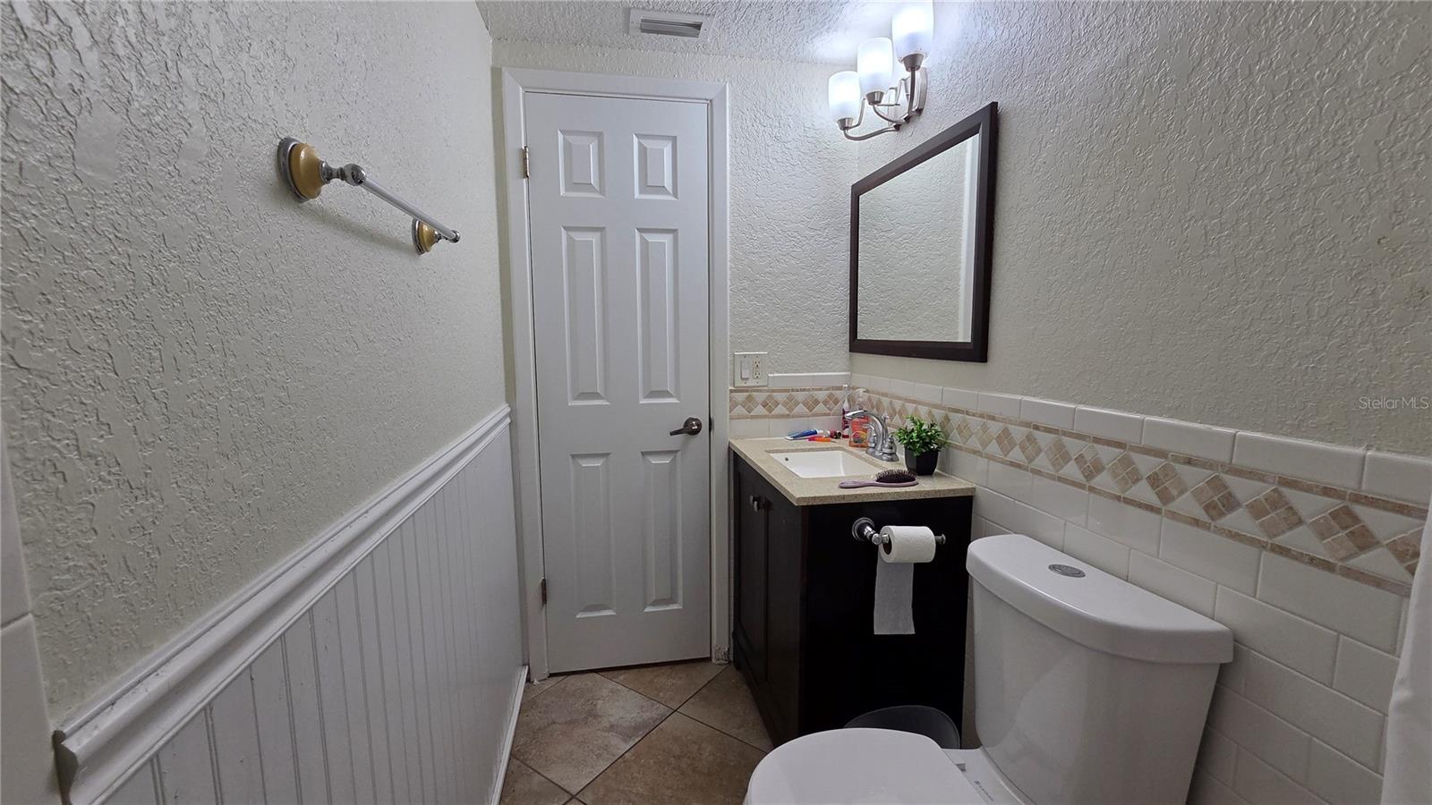 REGENCY PARK - Residential Lease