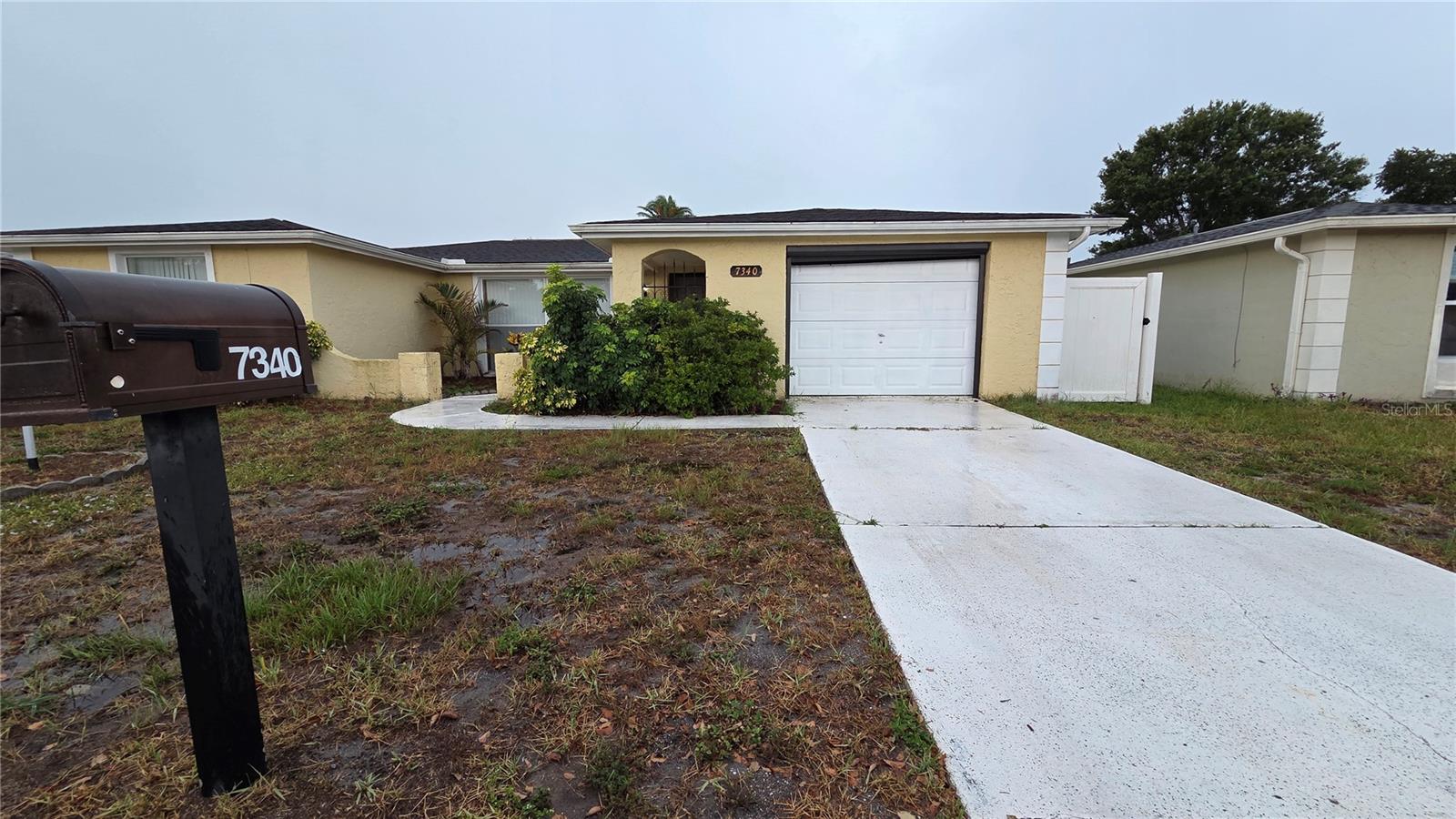 REGENCY PARK - Residential Lease