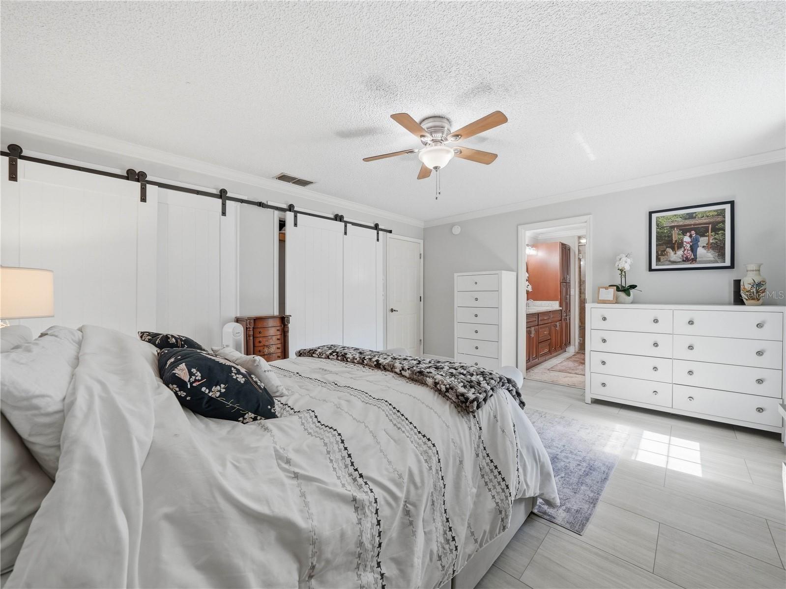 OAKS LAKELAND - Residential