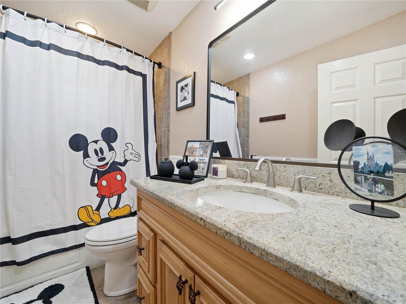 OAKS LAKELAND - Residential