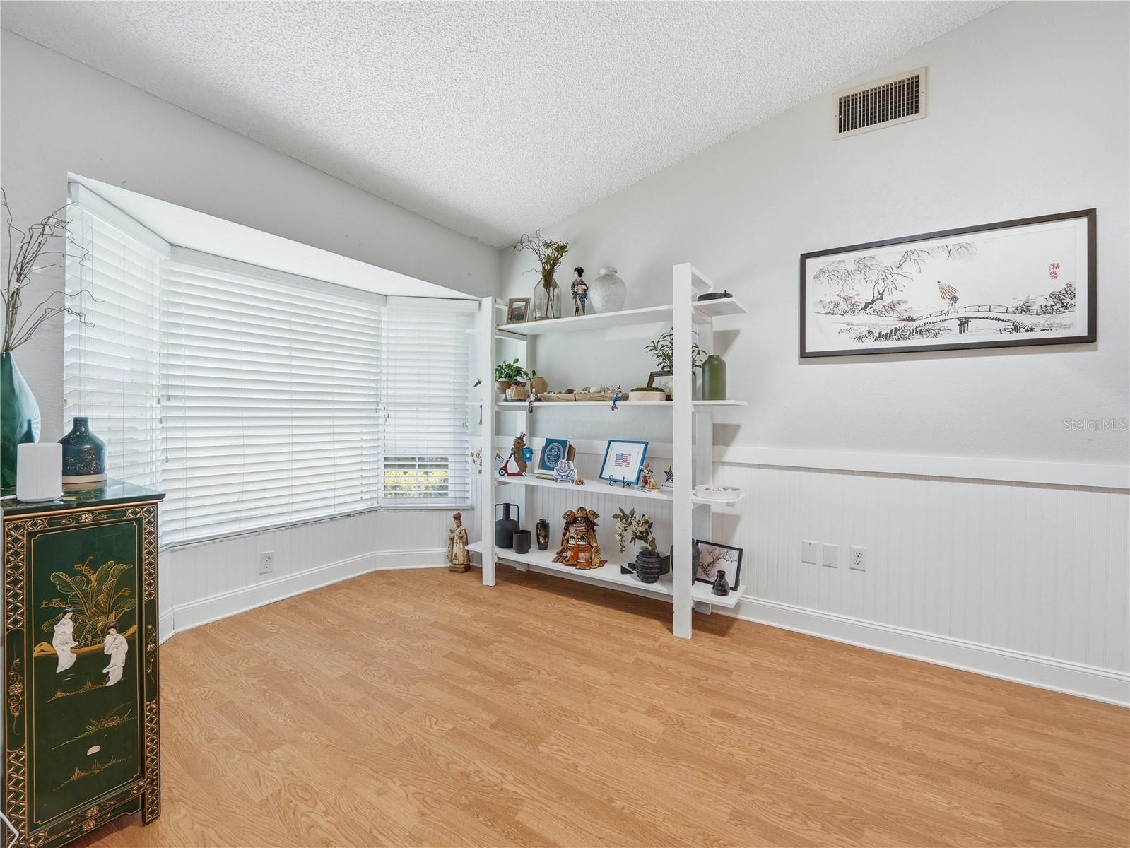 OAKS LAKELAND - Residential