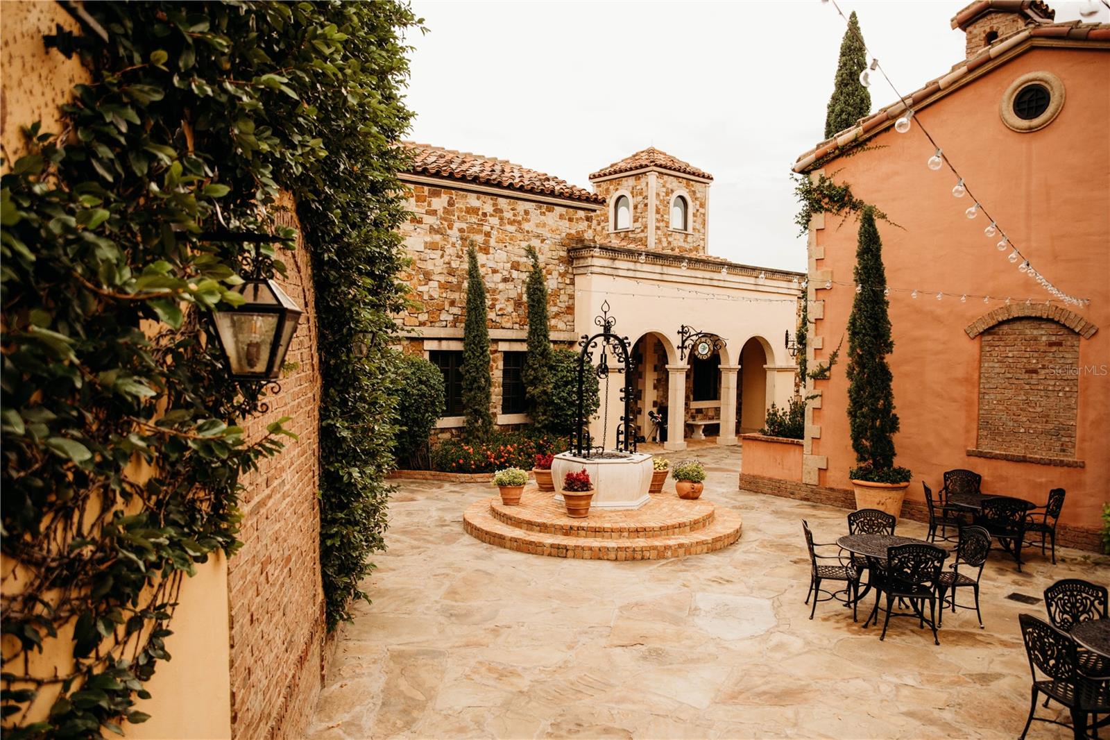 BELLA COLLINA HILLTOP - Residential