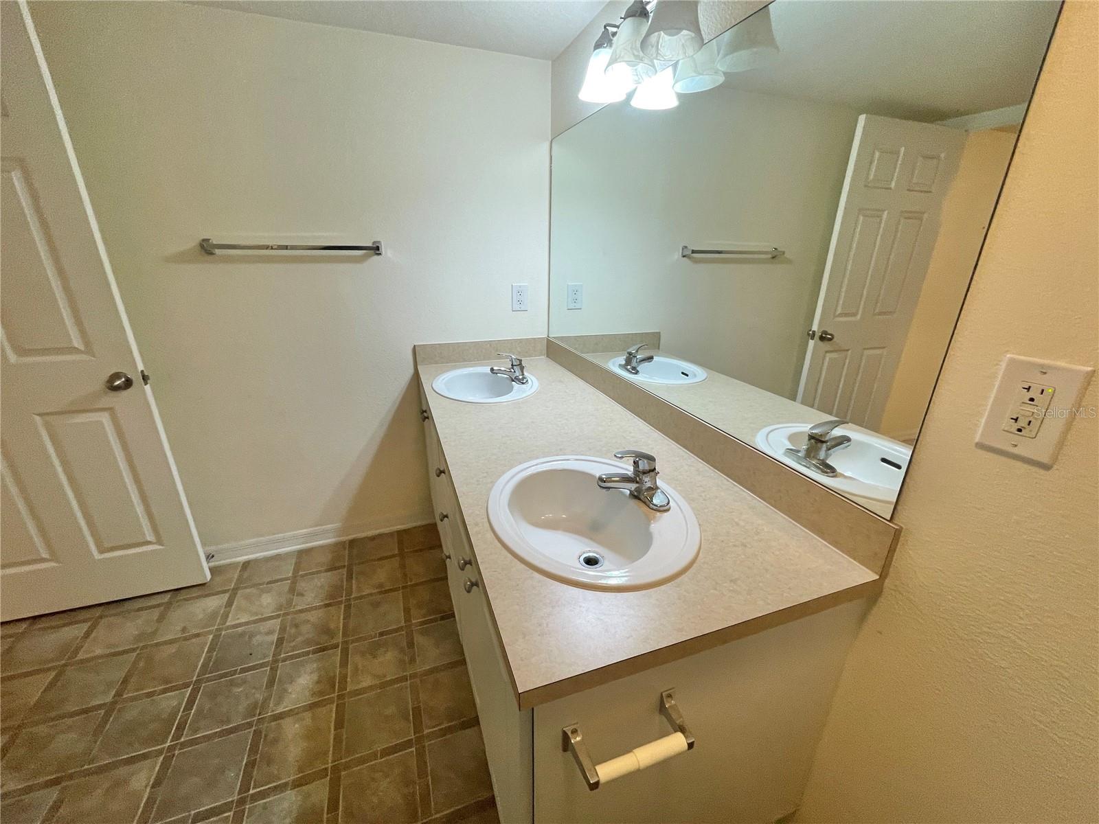 COVE AT PEARL LAKE - Residential