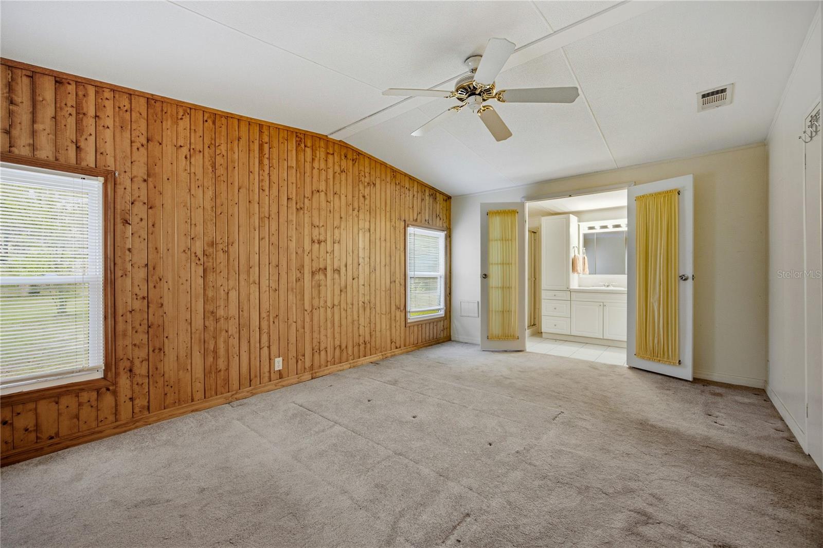 WILLISTON HIGHLANDS - Residential