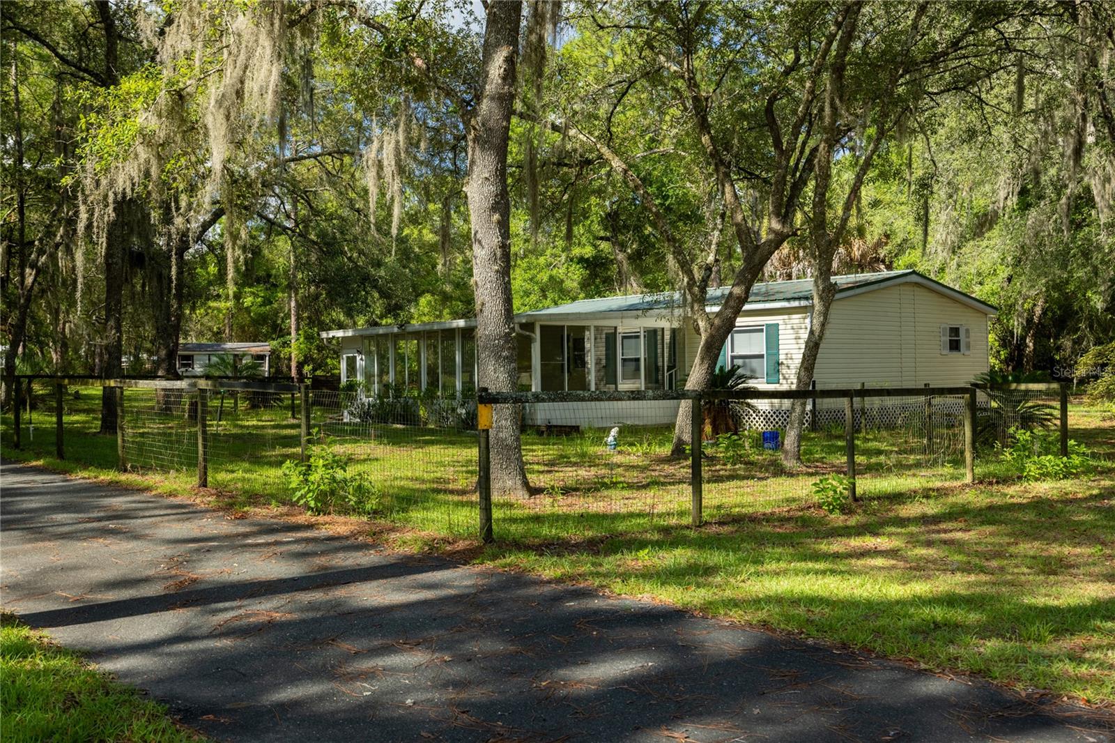 WILLISTON HIGHLANDS - Residential