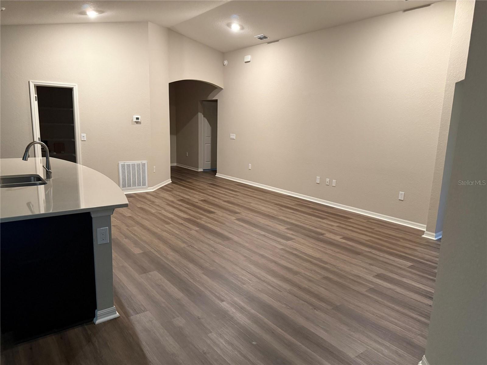 BENTLEY NORTH - Residential Lease