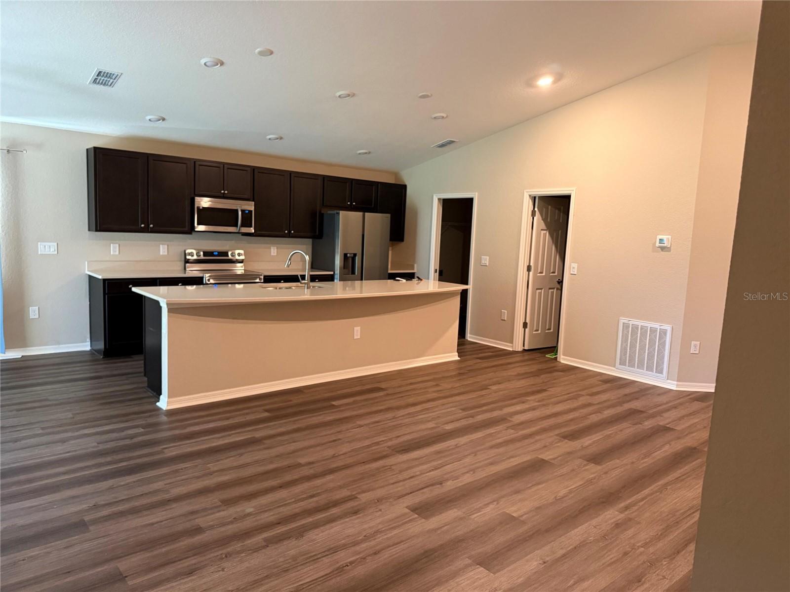 BENTLEY NORTH - Residential Lease