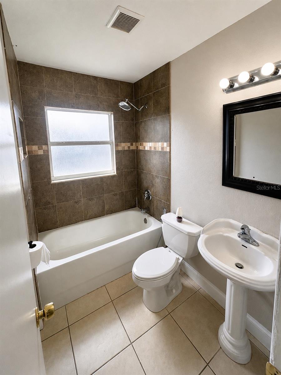 COCO PLUM VILLAS - Residential