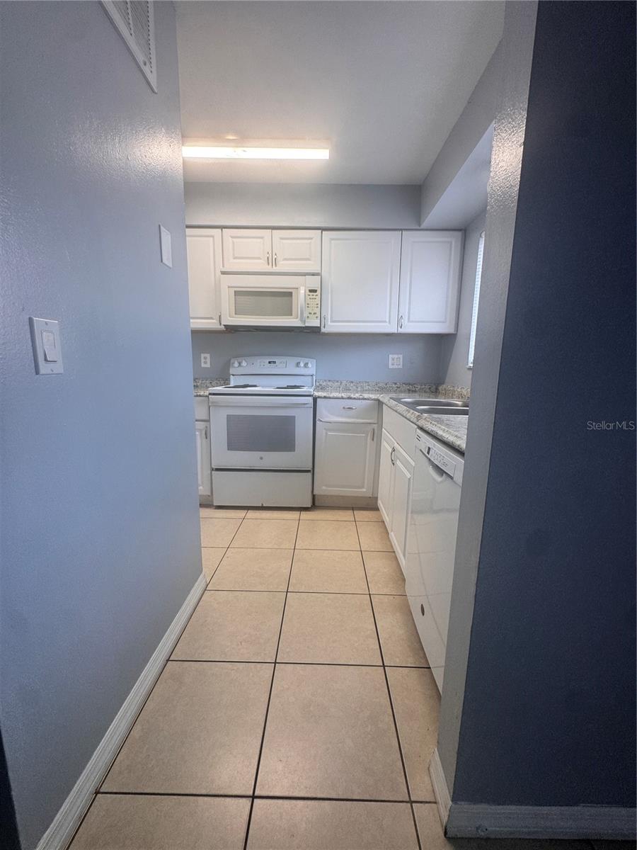 BVL GOLD COAST TWNHMS UNREC - Residential Lease