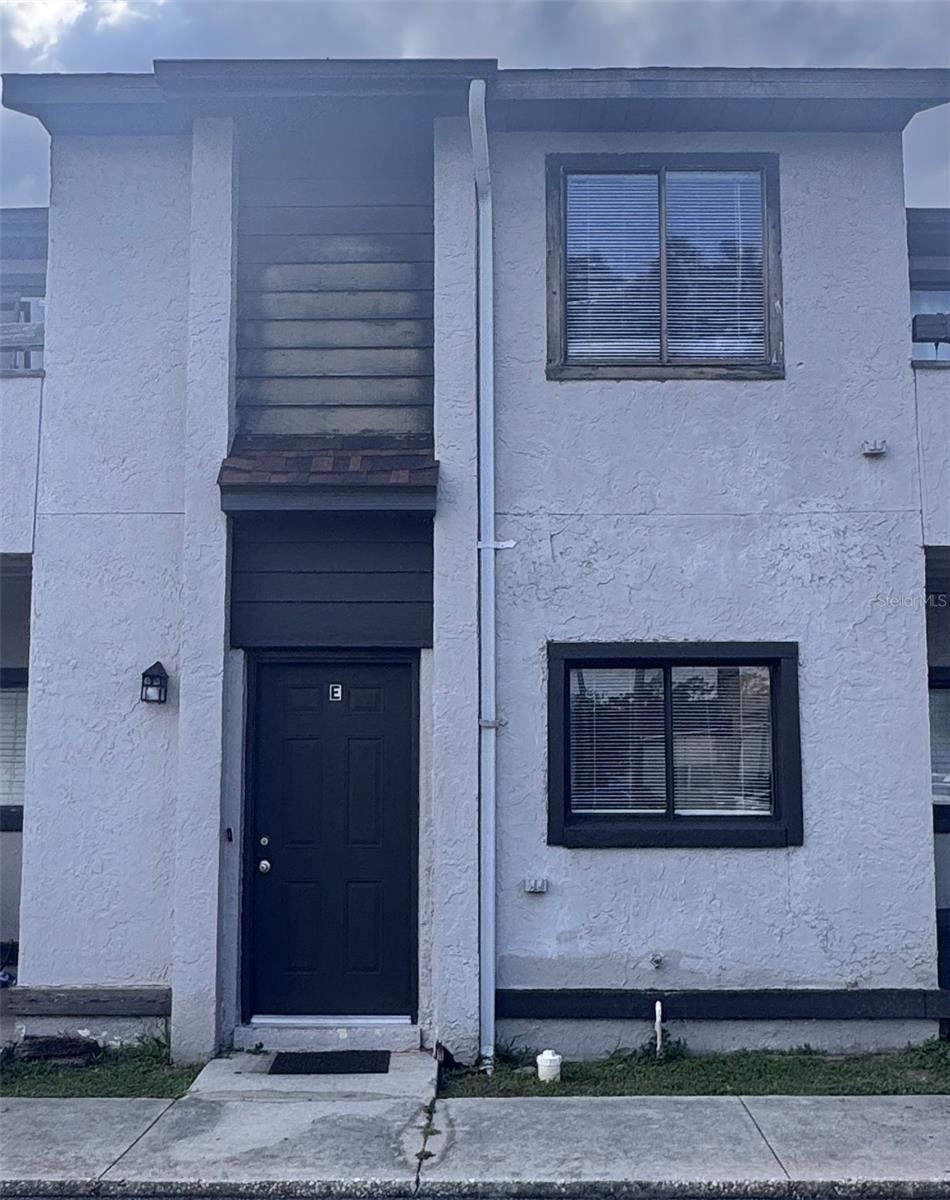 TOWN HOME FOR RENT