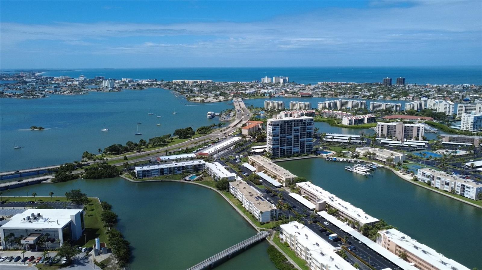 PASADENA SHORES - Residential