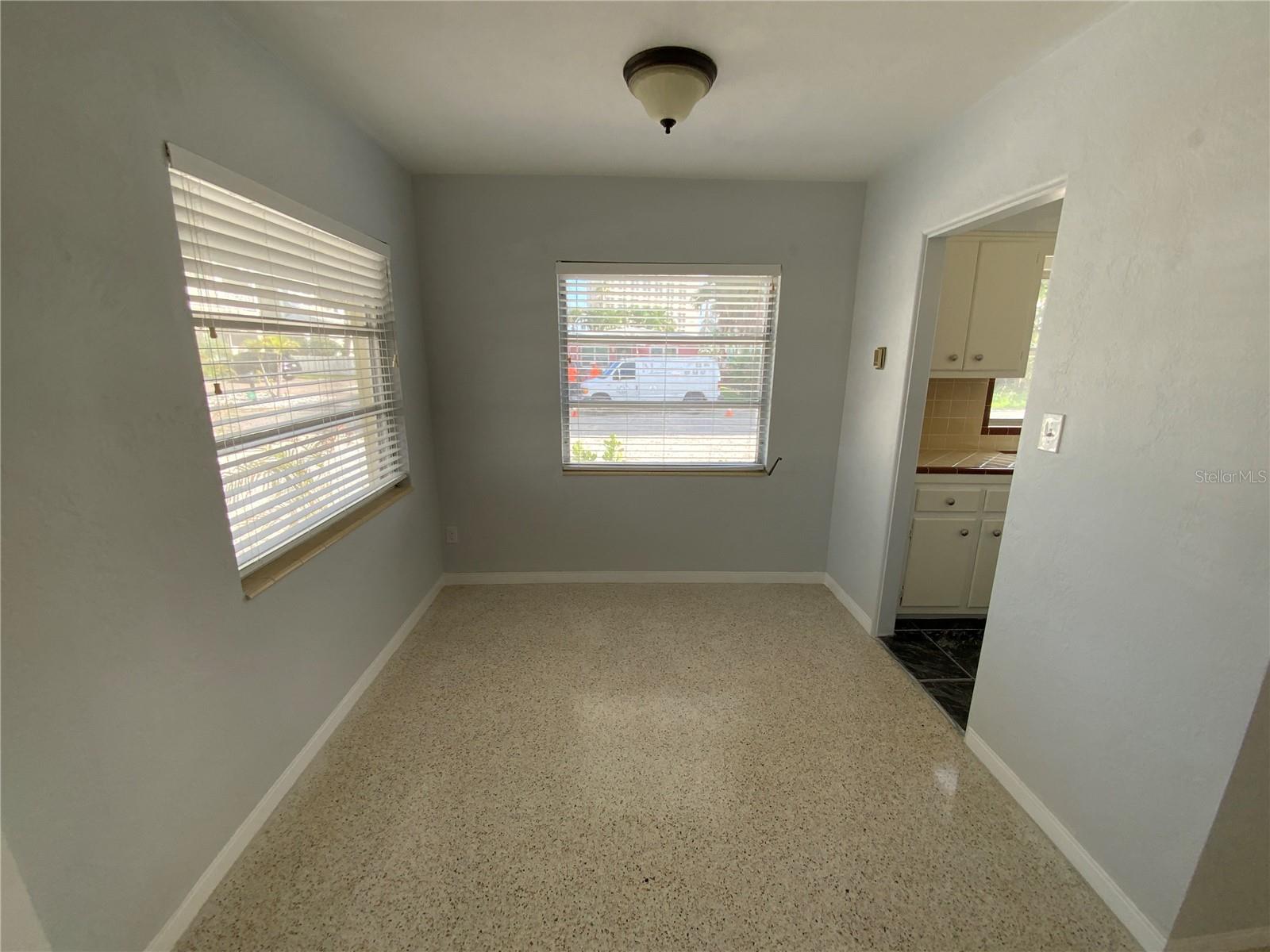 PASADENA SHORES - Residential