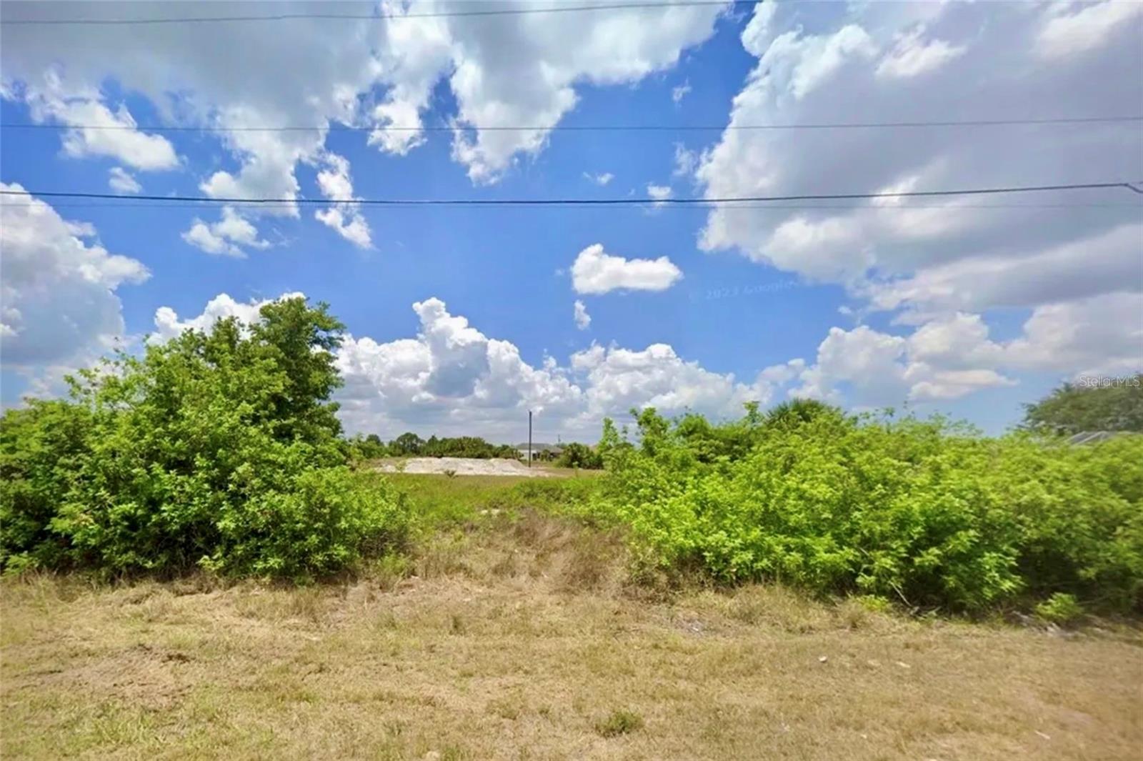 LEHIGH ACRES - Land
