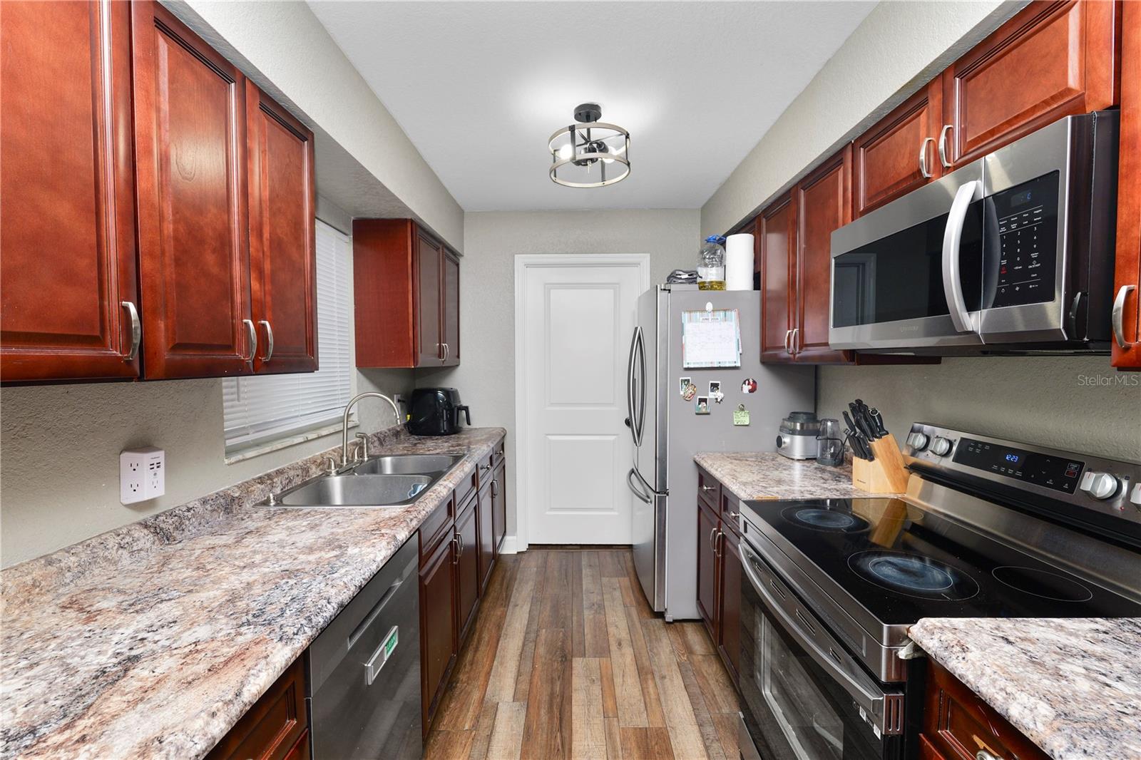 WHEELER HEIGHTS - Residential