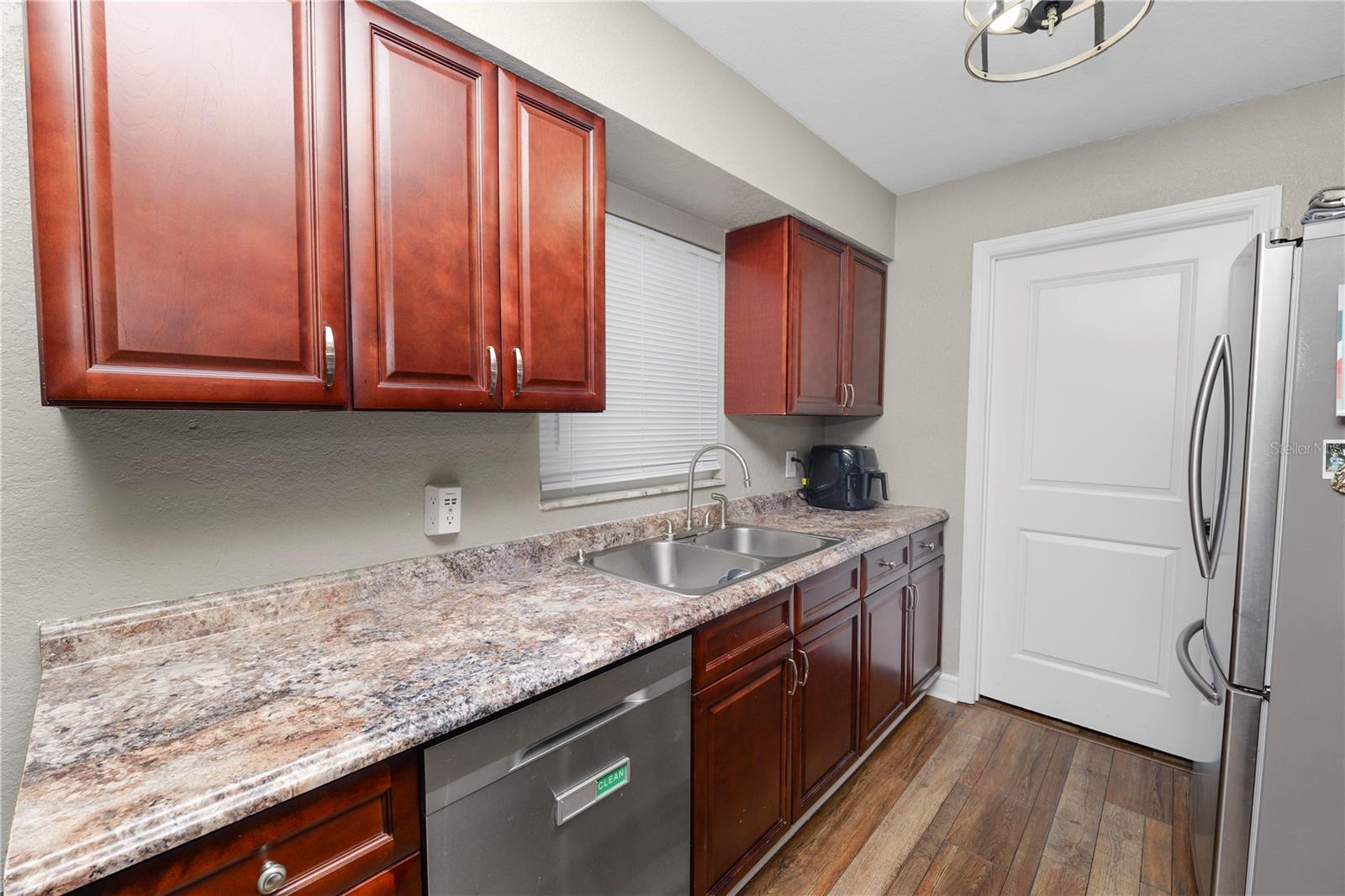 WHEELER HEIGHTS - Residential