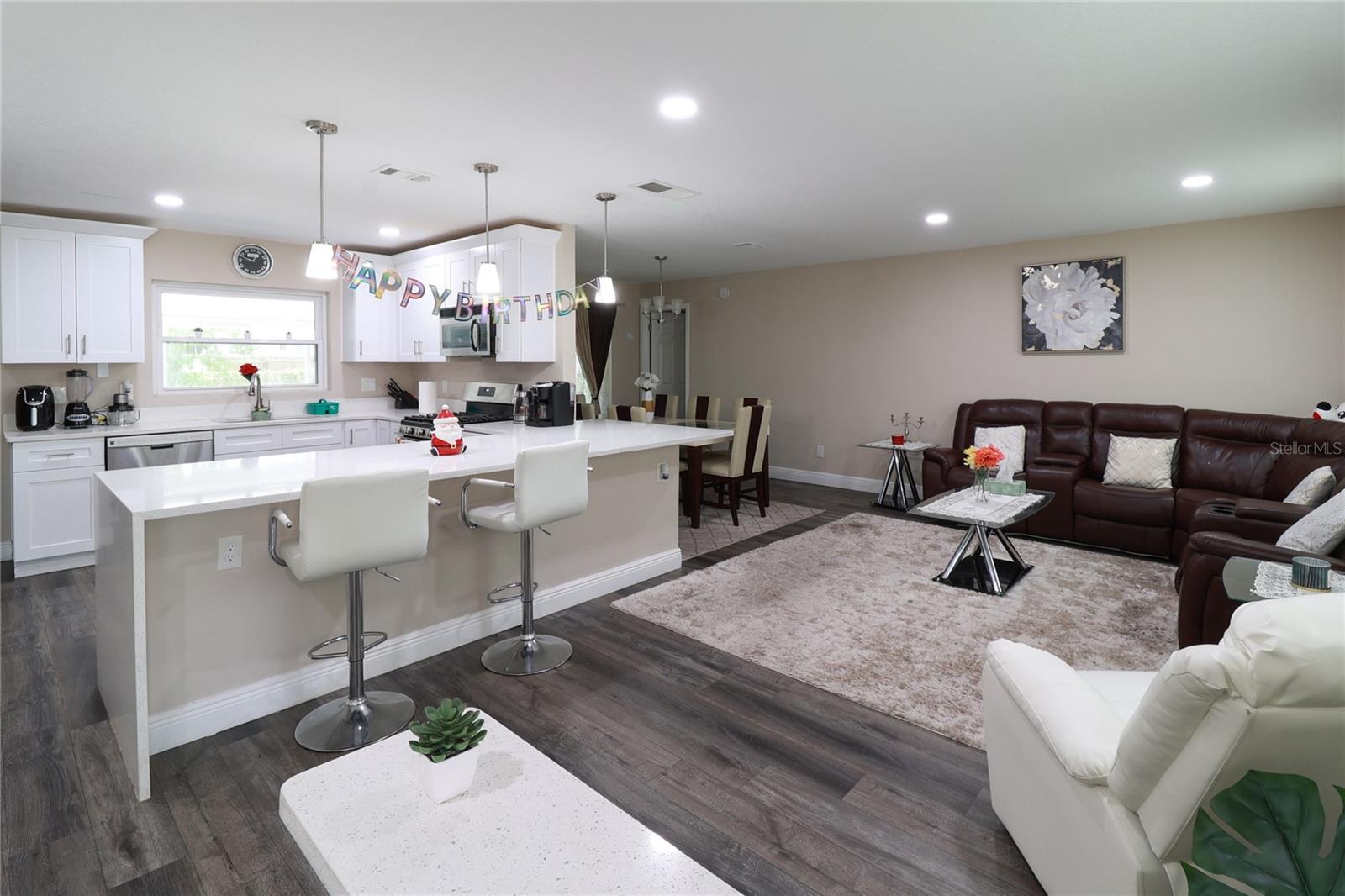STERLING OAKS - Residential