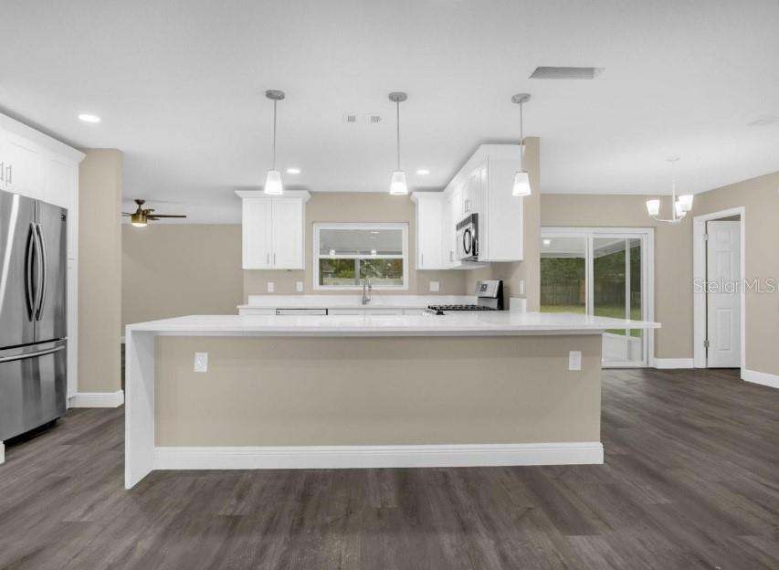 STERLING OAKS - Residential