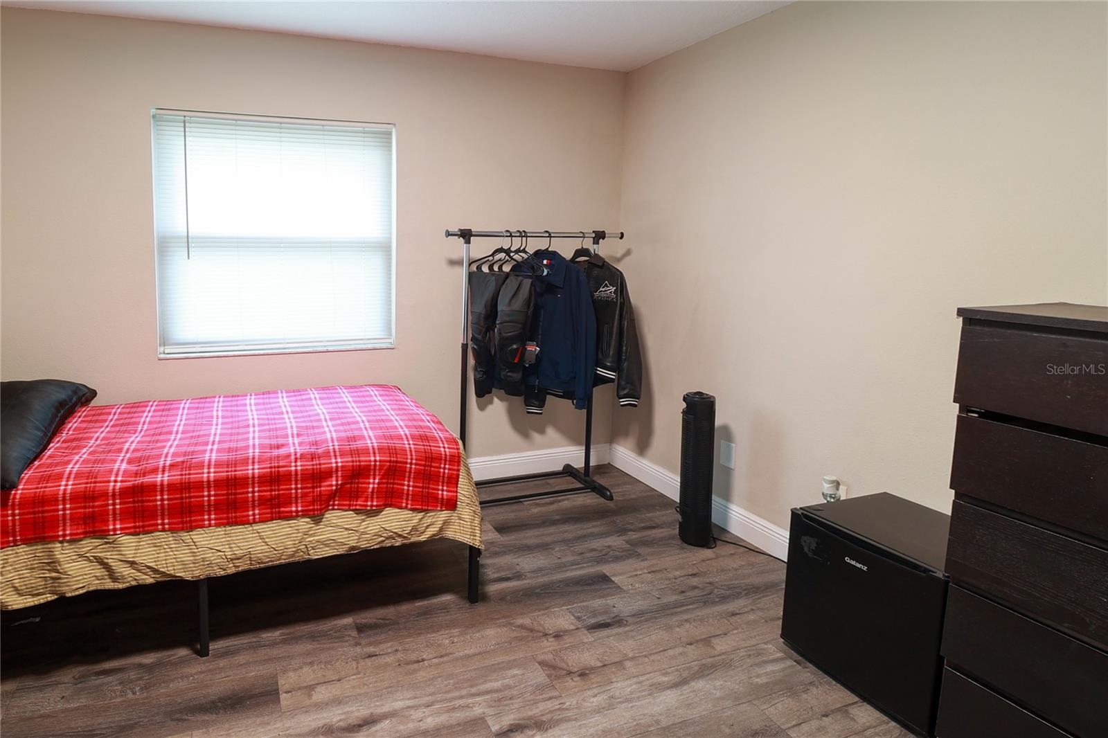 STERLING OAKS - Residential