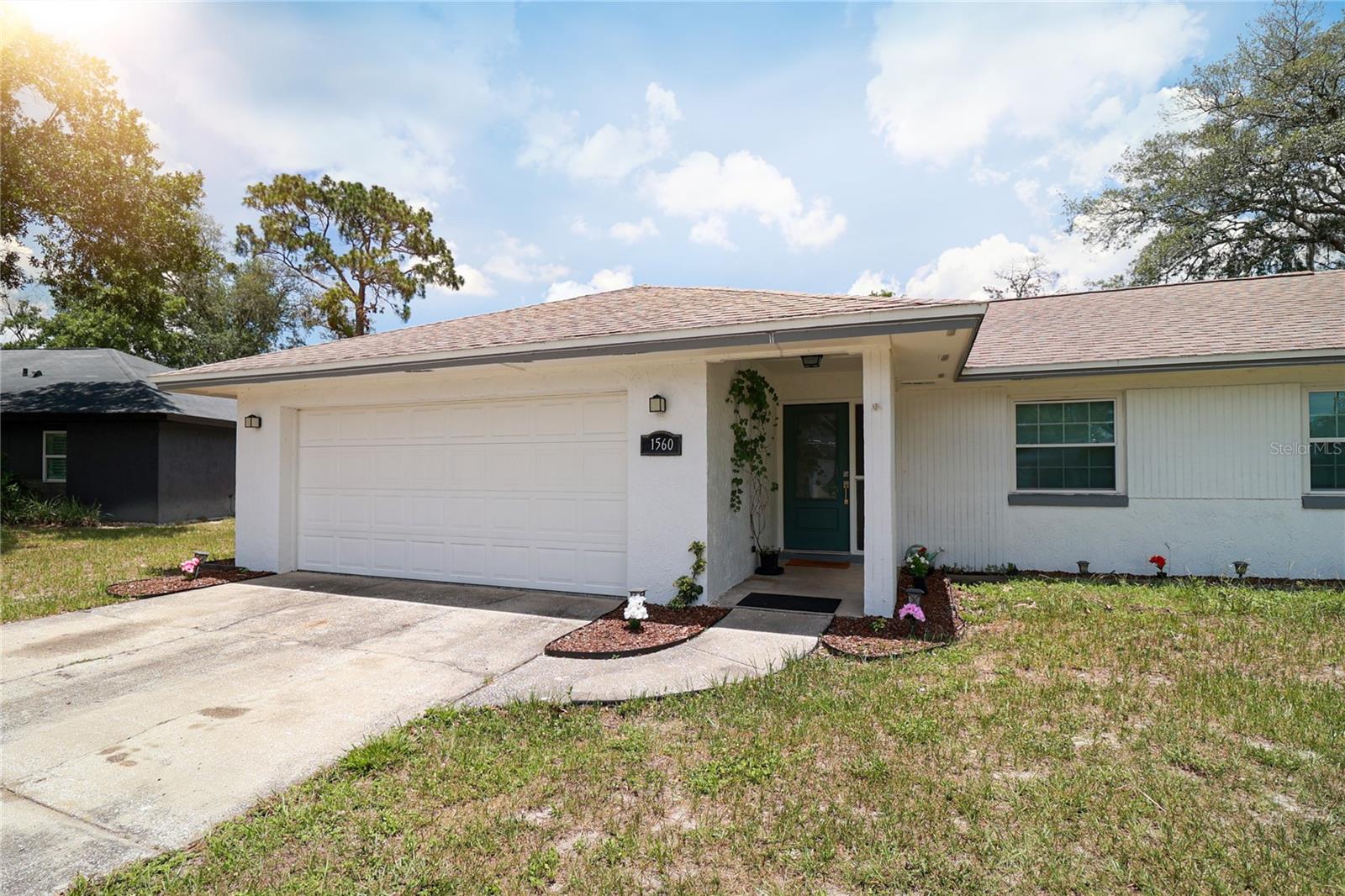 STERLING OAKS - Residential