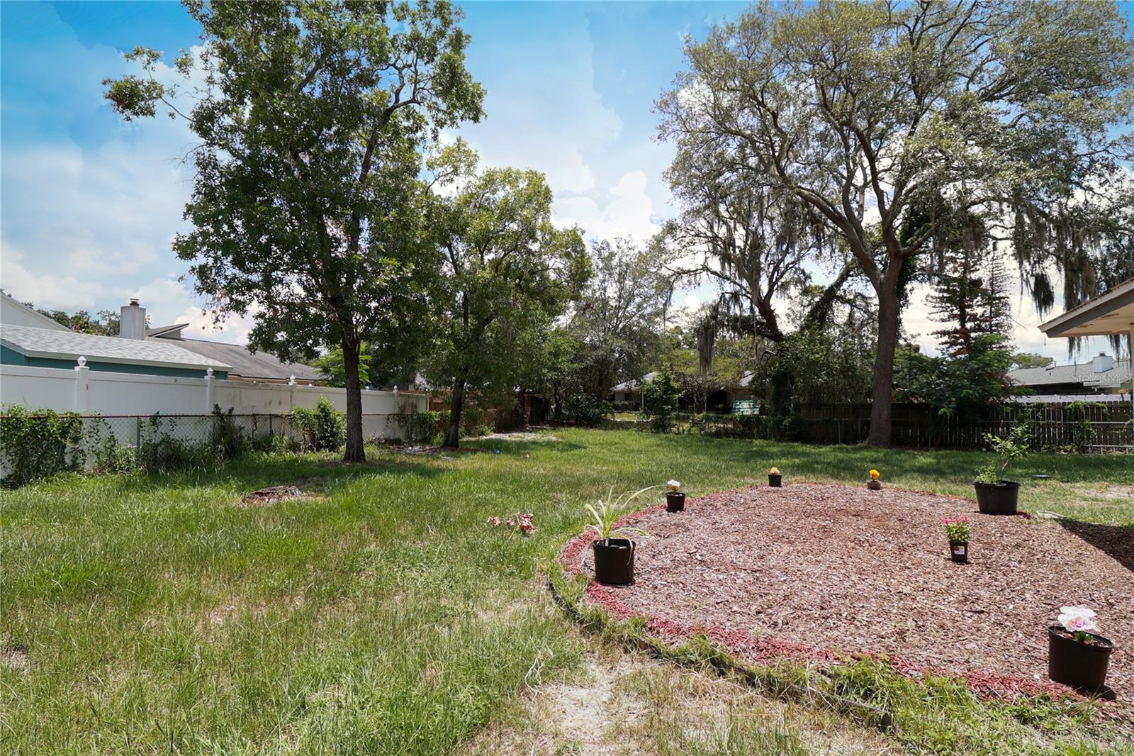 STERLING OAKS - Residential