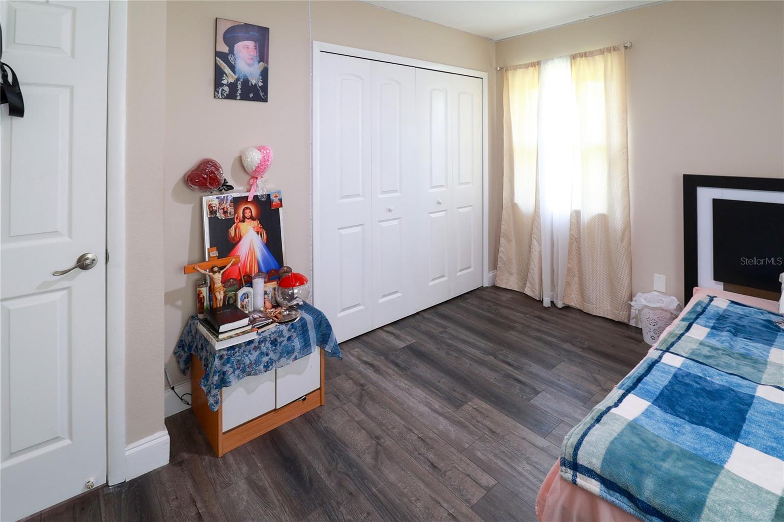 STERLING OAKS - Residential