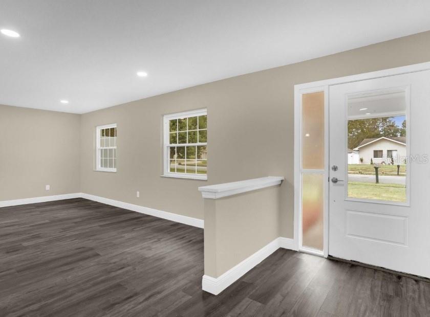 STERLING OAKS - Residential