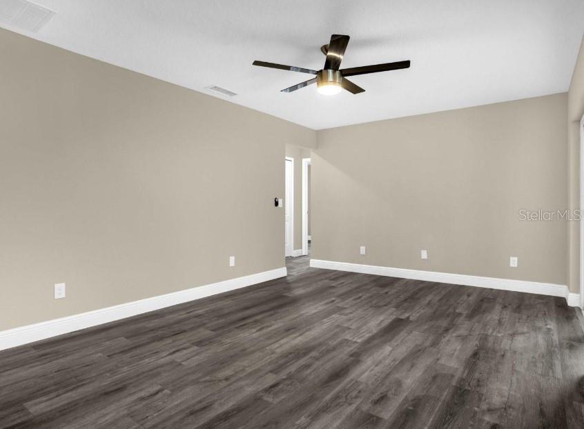 STERLING OAKS - Residential