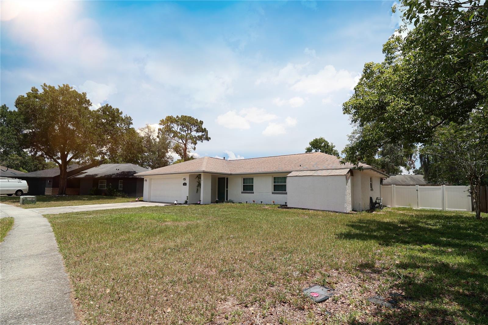 STERLING OAKS - Residential