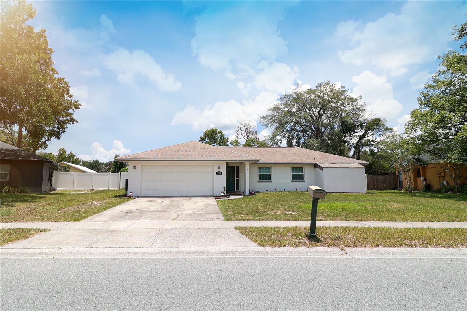 STERLING OAKS - Residential