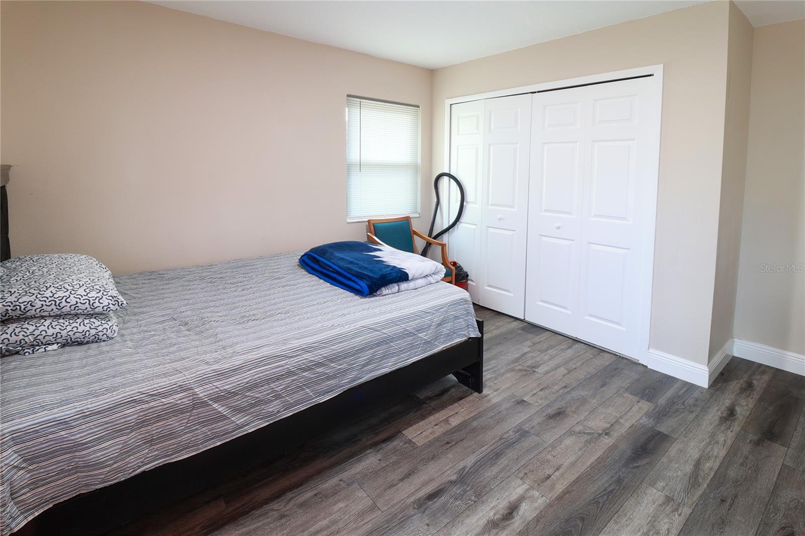 STERLING OAKS - Residential