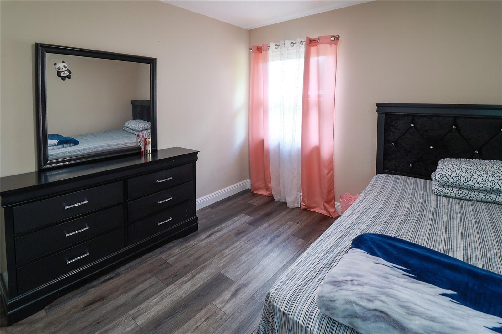 STERLING OAKS - Residential