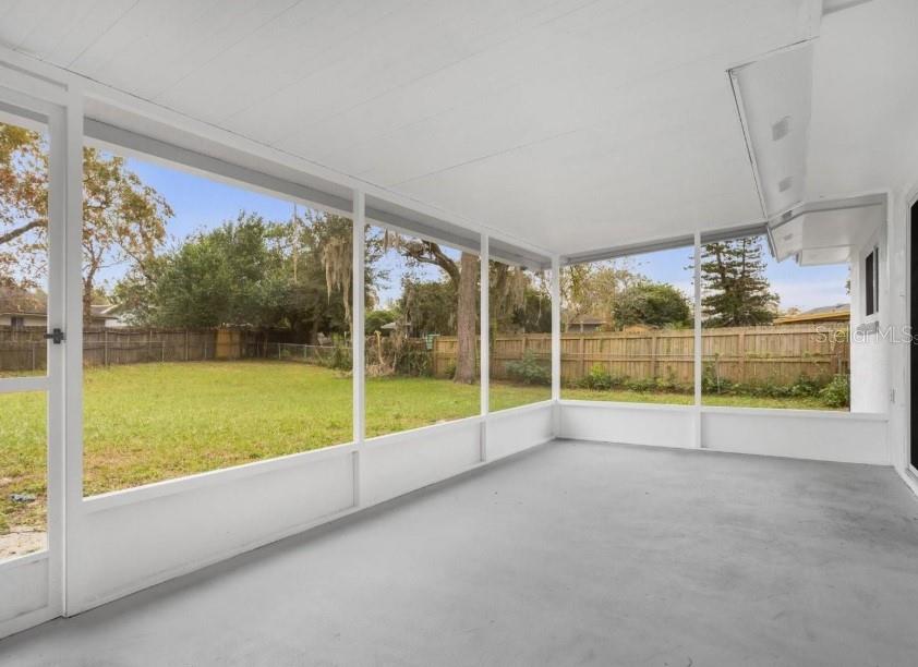 STERLING OAKS - Residential