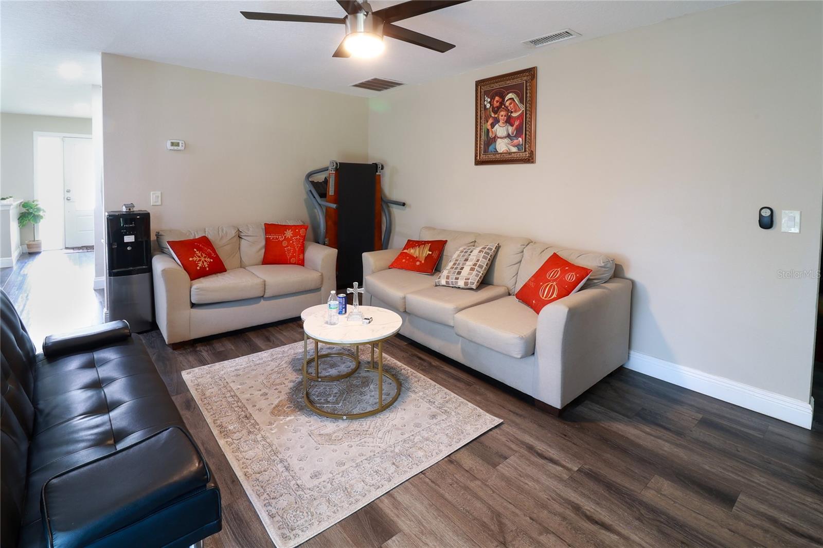 STERLING OAKS - Residential