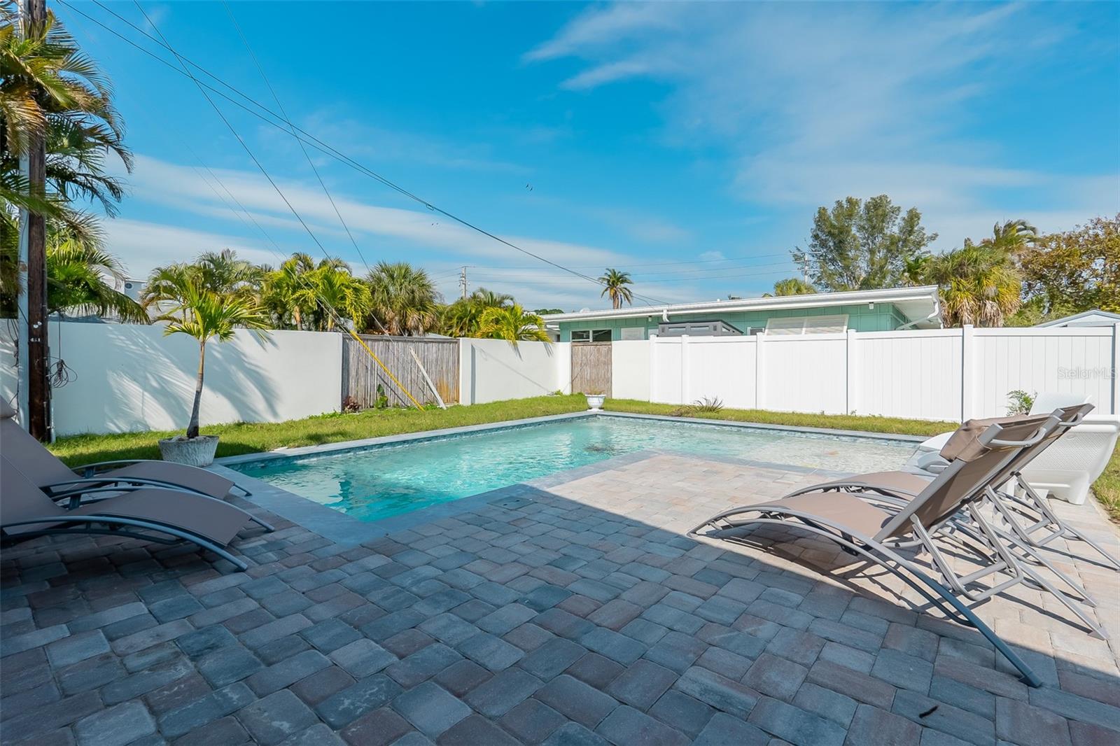BAY PALMS ADD - Residential