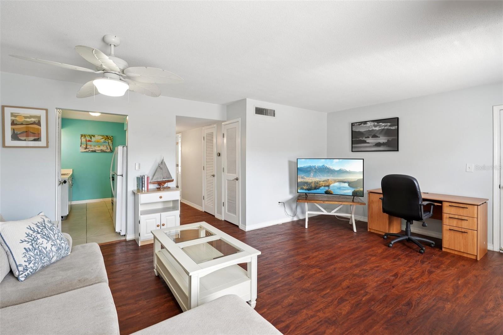 LES CHATEAUX CONDO - Residential