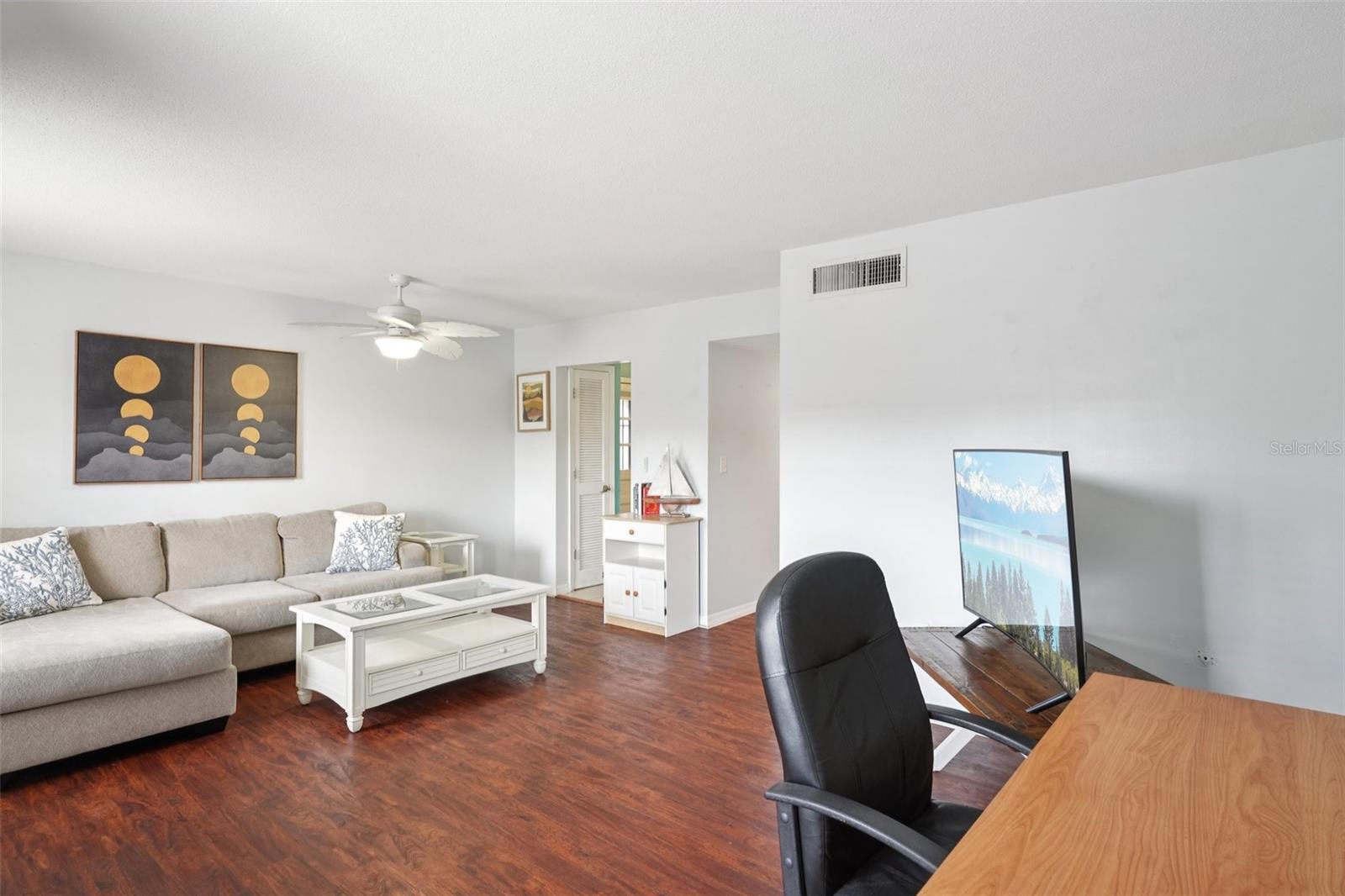 LES CHATEAUX CONDO - Residential