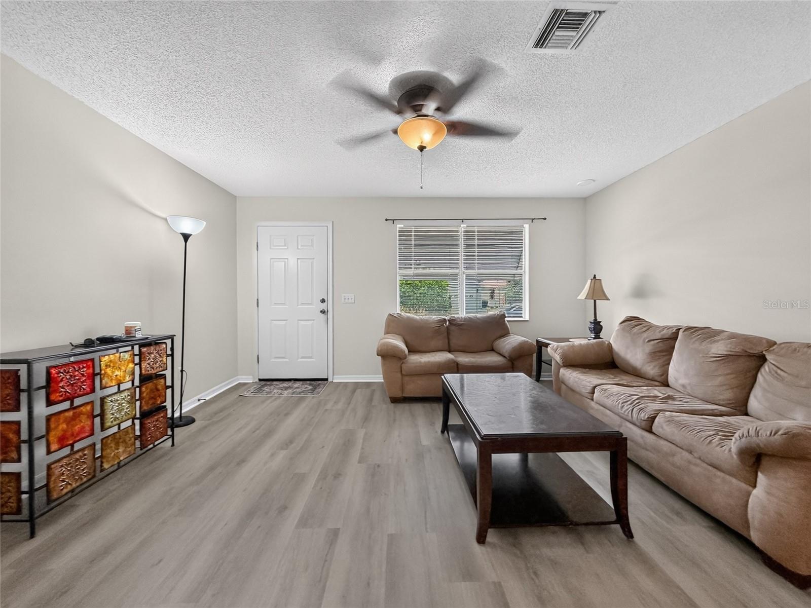LADY LAKE ORANGE BLOSSOM GARDENS UNIT 15 - Residential Lease