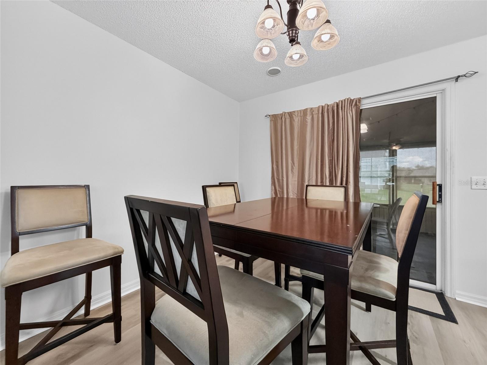 LADY LAKE ORANGE BLOSSOM GARDENS UNIT 15 - Residential Lease