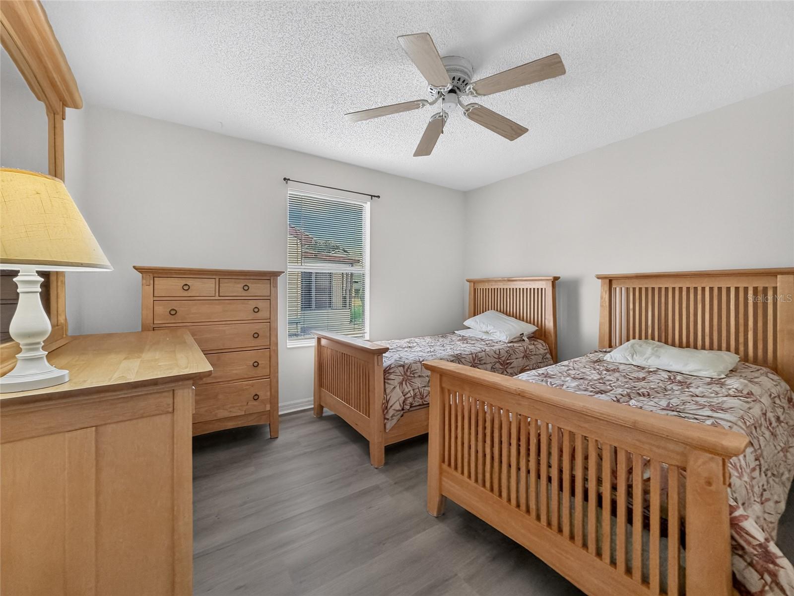 LADY LAKE ORANGE BLOSSOM GARDENS UNIT 15 - Residential Lease