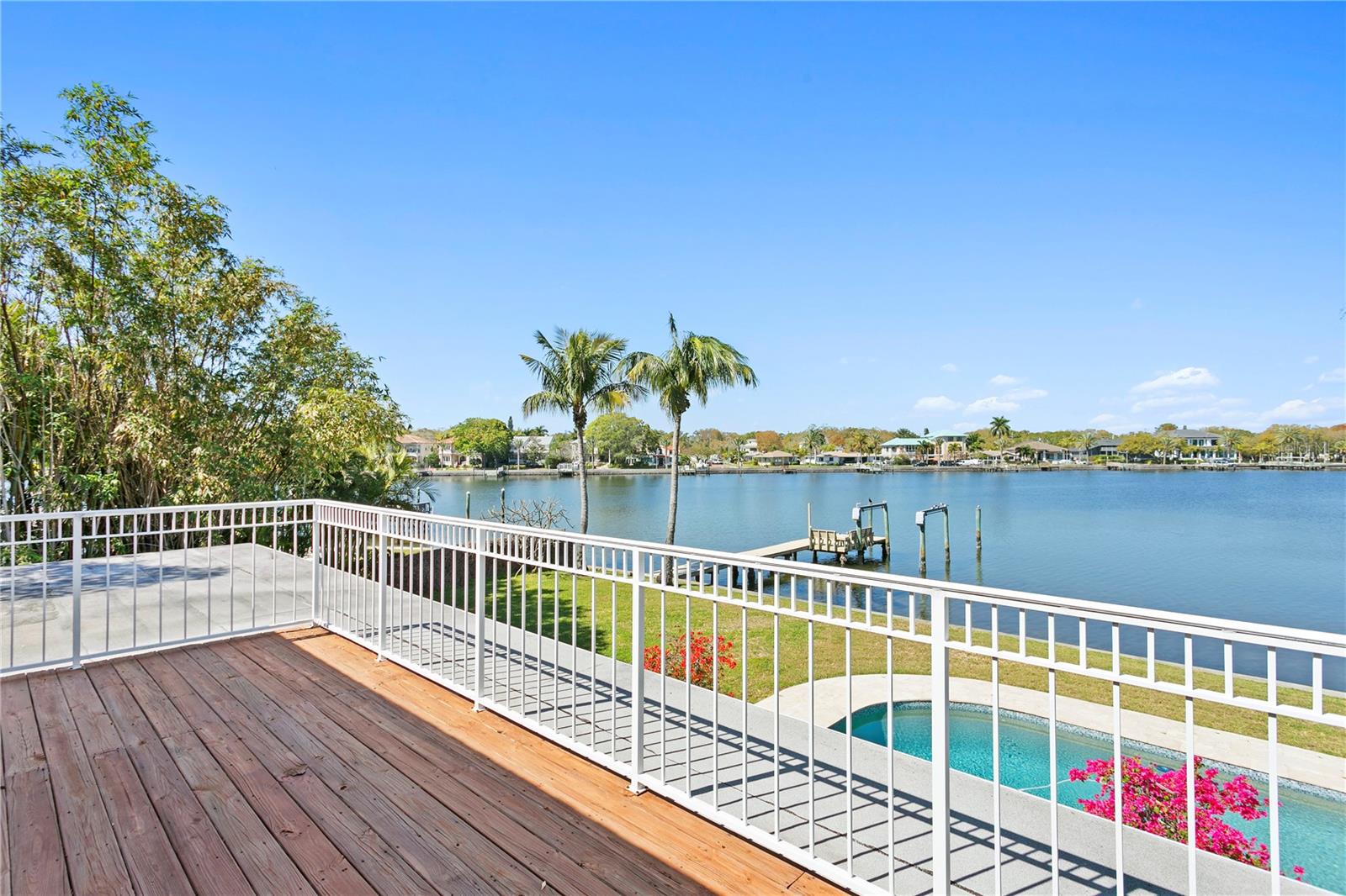 SNELL ISLE SHORES - Residential