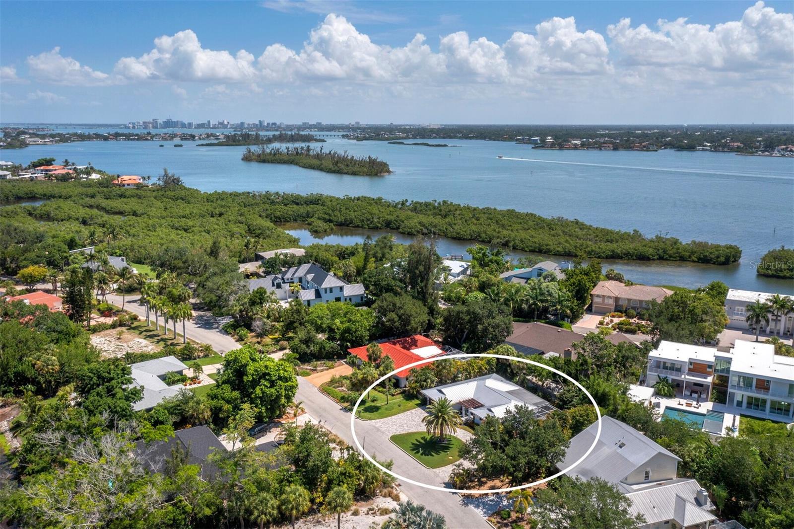 SIESTA BEACH - Residential