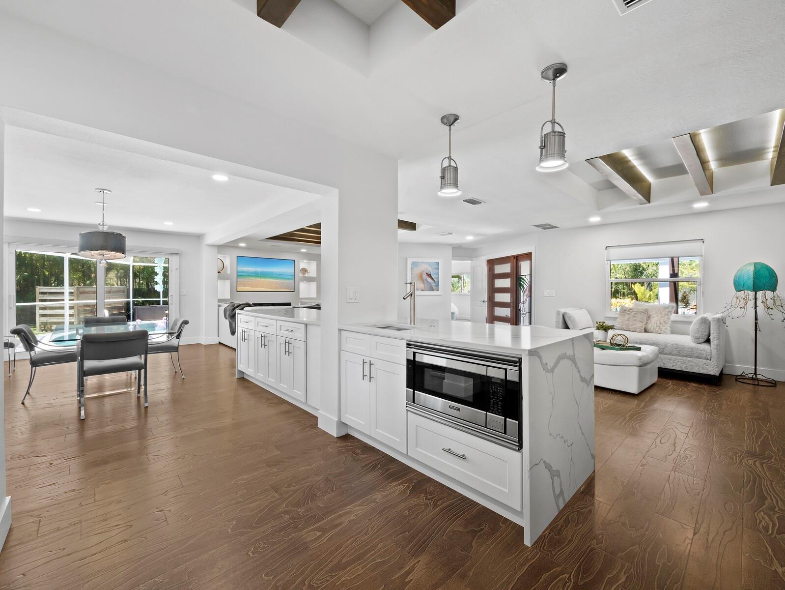SIESTA BEACH - Residential