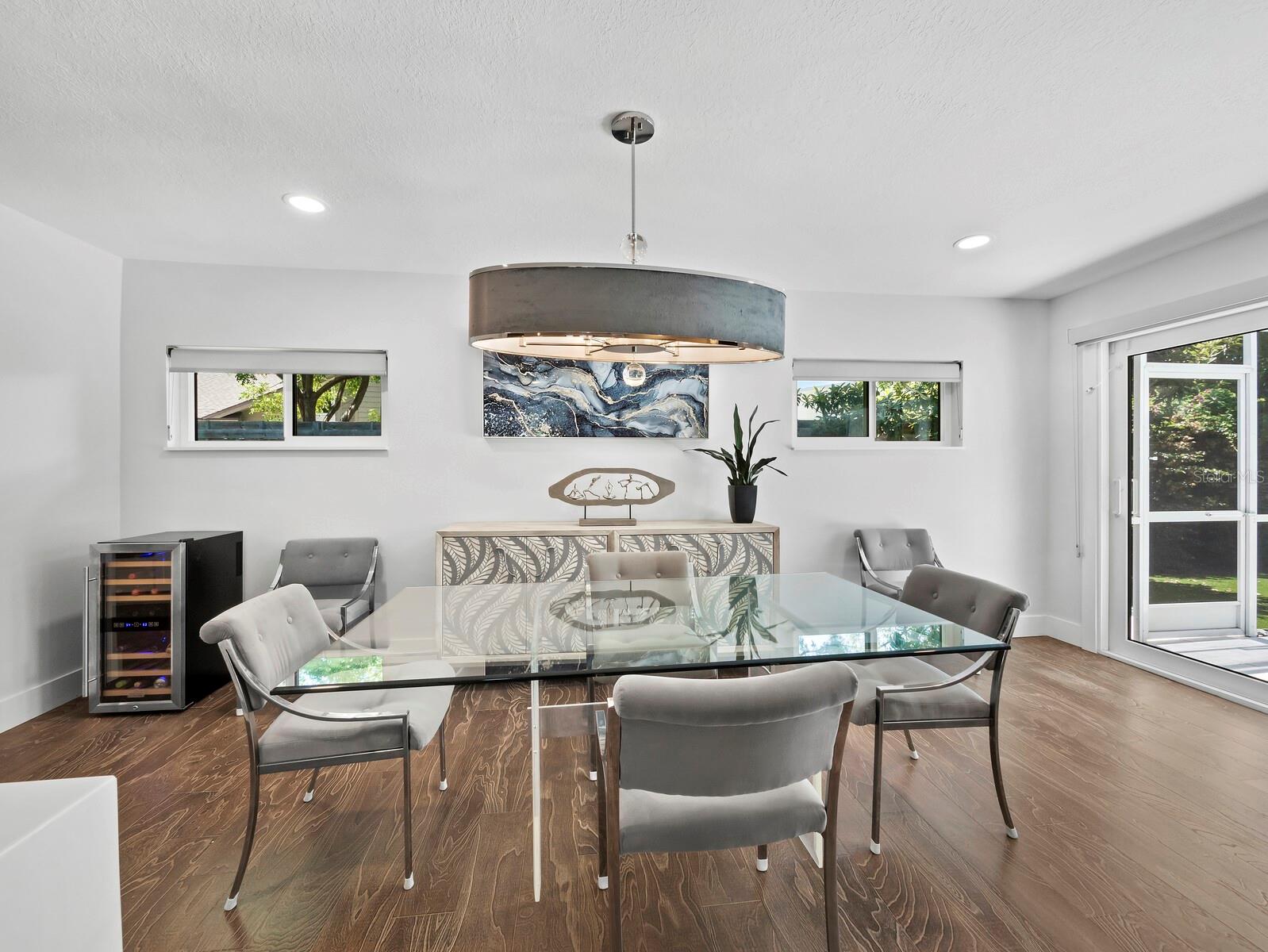 SIESTA BEACH - Residential
