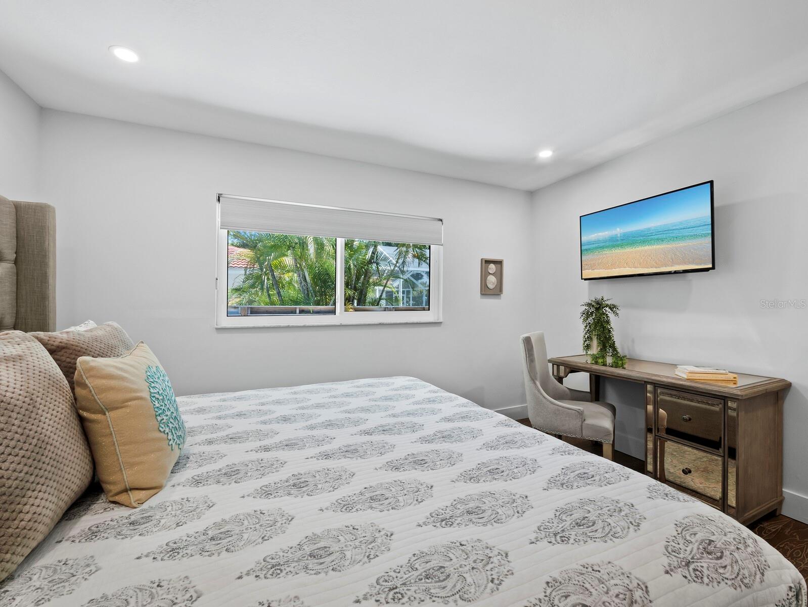 SIESTA BEACH - Residential